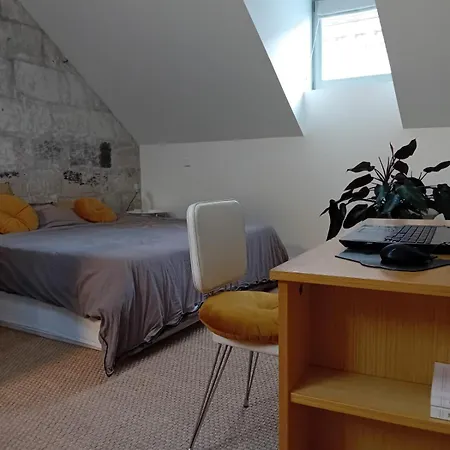 Apartman Tiny, Bright Architect-designed Loft, King Size