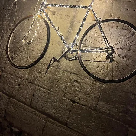 Tiny, Bright Architect-designed Loft, King Size * Saumur