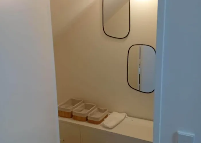 Tiny, Bright Architect-designed Loft, King Size *