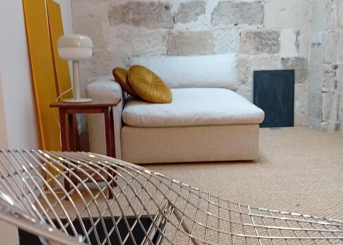 Tiny, Bright Architect-designed Loft, King Size Apartman *